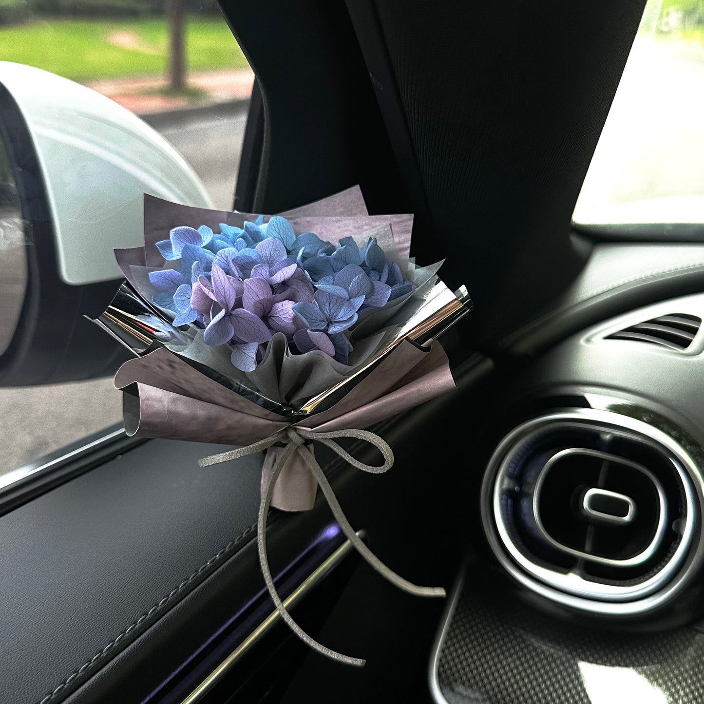 Hydrangea Preserved Flower Mini Bouquet  Air Vent Clip Decoration